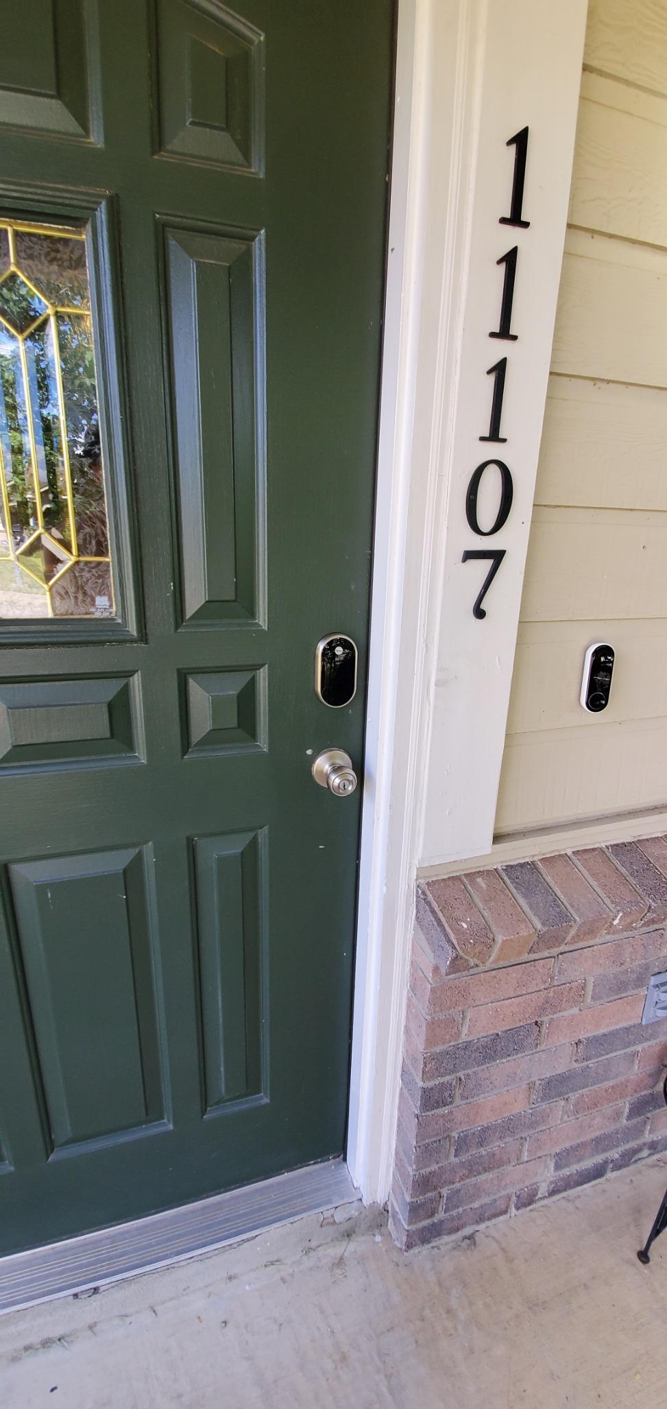 Nest x Yale Lock - Tamper-Proof Smart Lock for Keyless Entry - Keypad Deadbolt Lock for Front Door - Satin Nickel customer photo 2