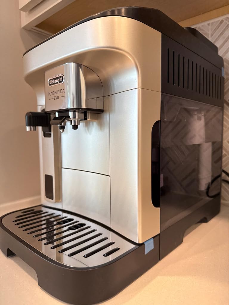 De'Longhi Magnifica Evo Automatic Espresso & Coffee Machine with Auto Milk Frother, Built-in Grinder & Auto-Clean Function - For Latte, Cappuccino, Americano, Iced Coffee, ECAM29084SB, Silver customer photo 2