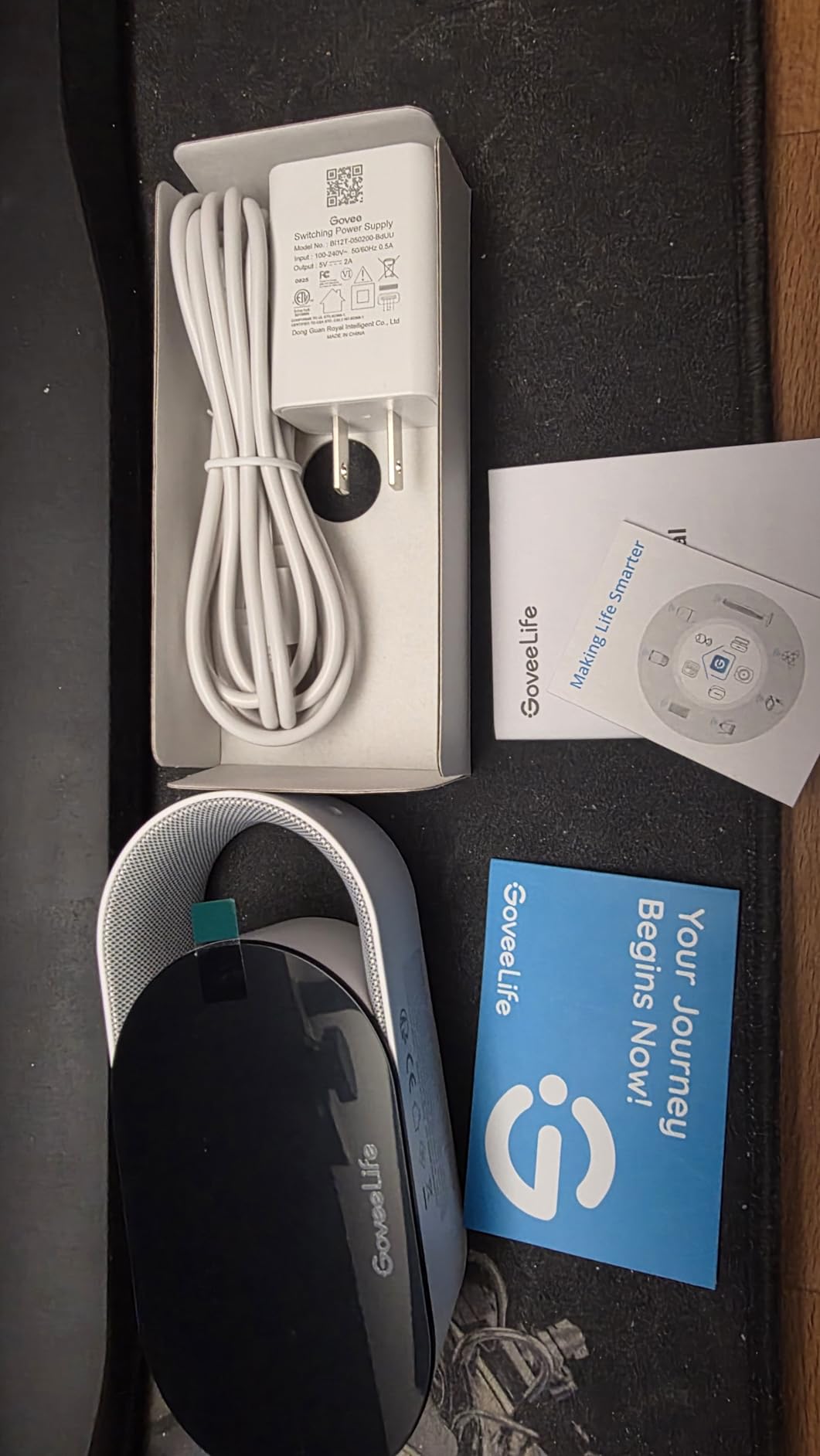 GoveeLife Smart Air Quality Monitor with PM2.5, WiFi, Temperature & Humidity Sensors, LED Display, 2s Refresh, 2-Year Data Storage, for Home & Office Wired customer photo 2