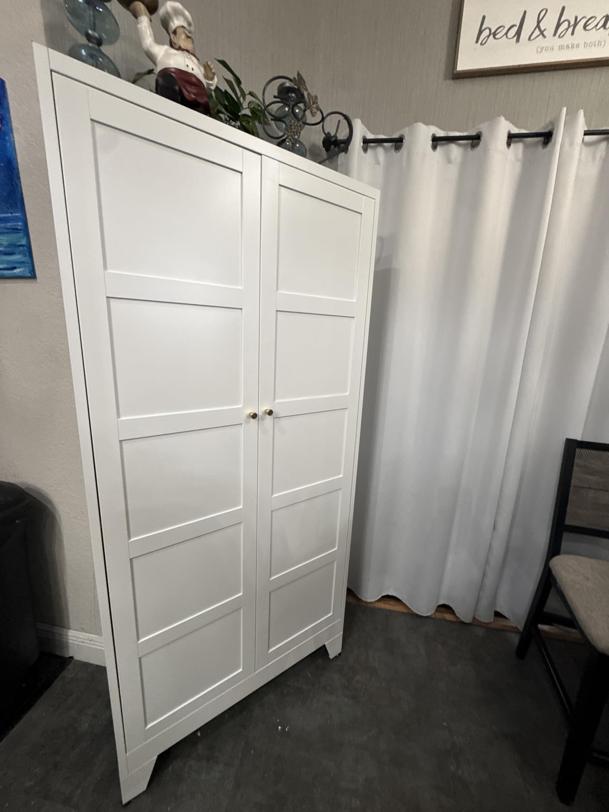 Metal Wardrobe Cabinet with Hanging Rod,White Armoire Wardrobe Closet,Metal Clothing Storage Cabinet with Adjustable Shelves and Doors,72