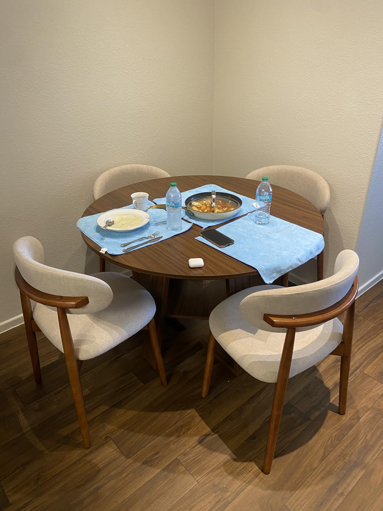 DUMOS Extendable Round Dining Table for 4-6, Modern Kitchen Oval Dinner Table with Storage Shelf, Wood Pedestal Base, Space Saving, Brown customer photo 1